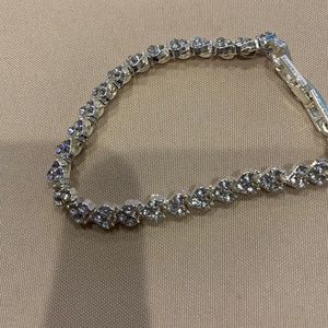 Silvertone Heart-Shaped Clear Rhinestone Bracelet